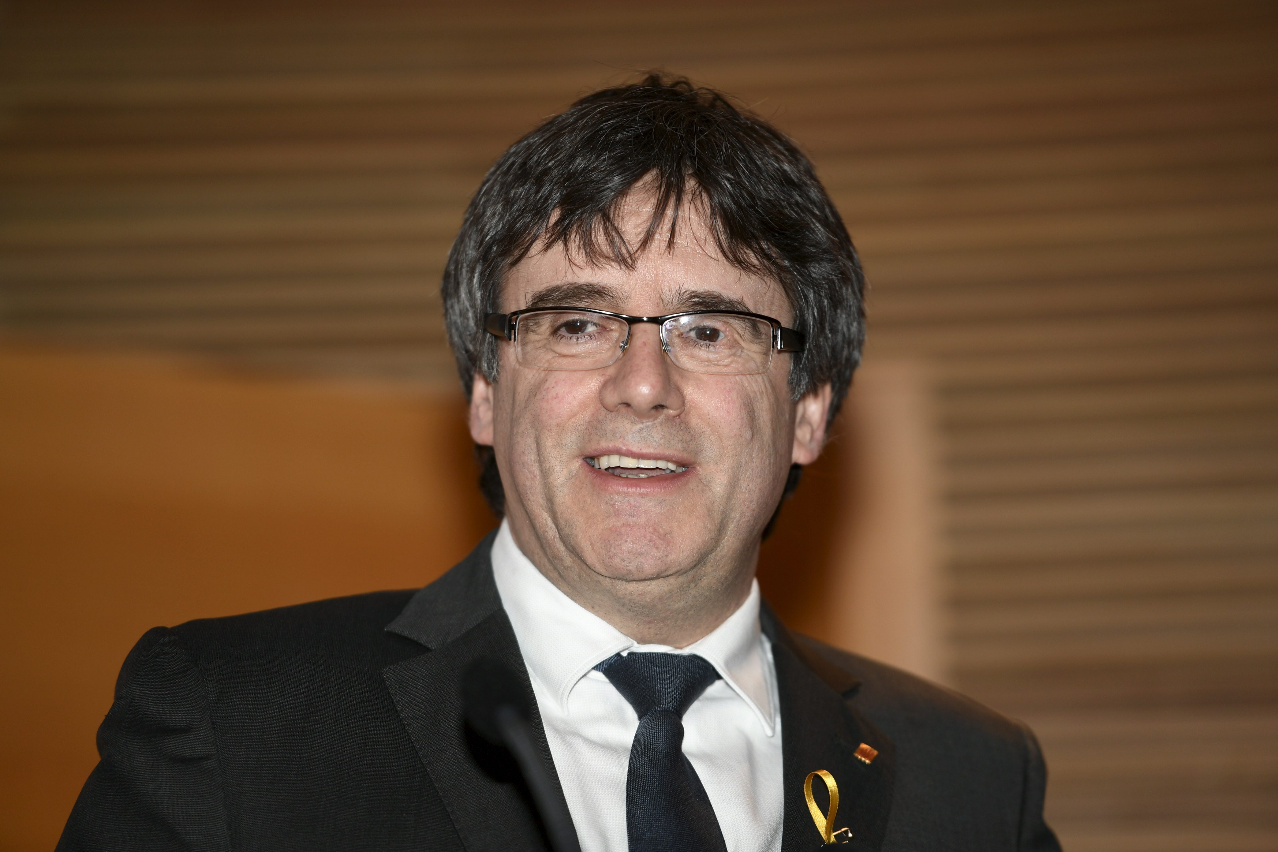 Sorti de prison, Puigdemont appelle Madrid au "dialogue" sur la Catalogne