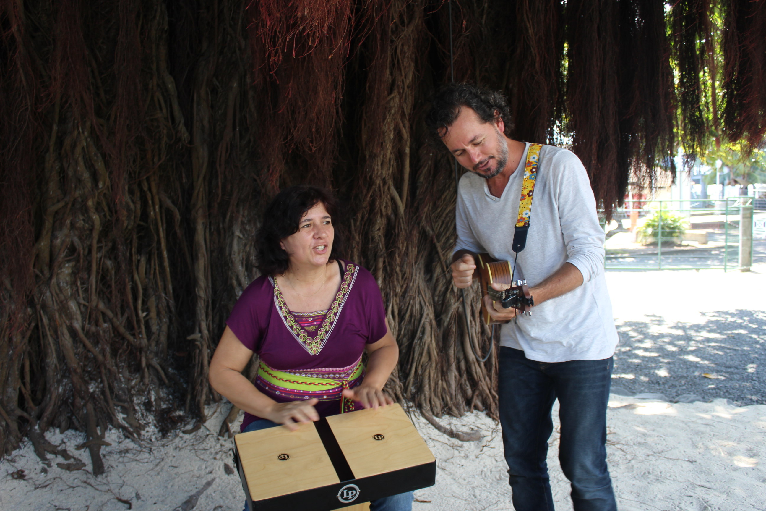 Les comptineurs de Tahiti vont vous emmener au milieu de la savane au son du jazz.