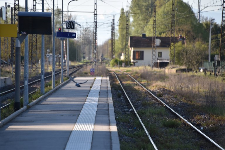 Grève à la SNCF: mobilisation en baisse mais trafic toujours perturbé
