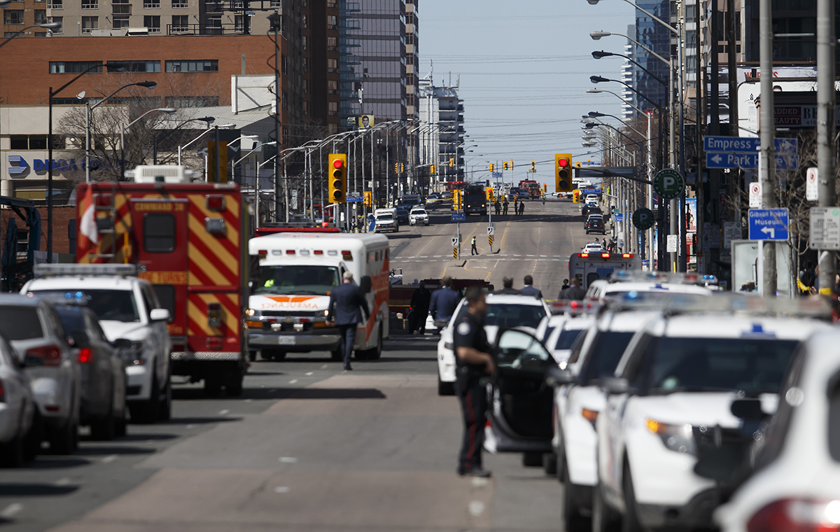 Canada: une camionnette fauche une dizaine de piétons, des blessés graves