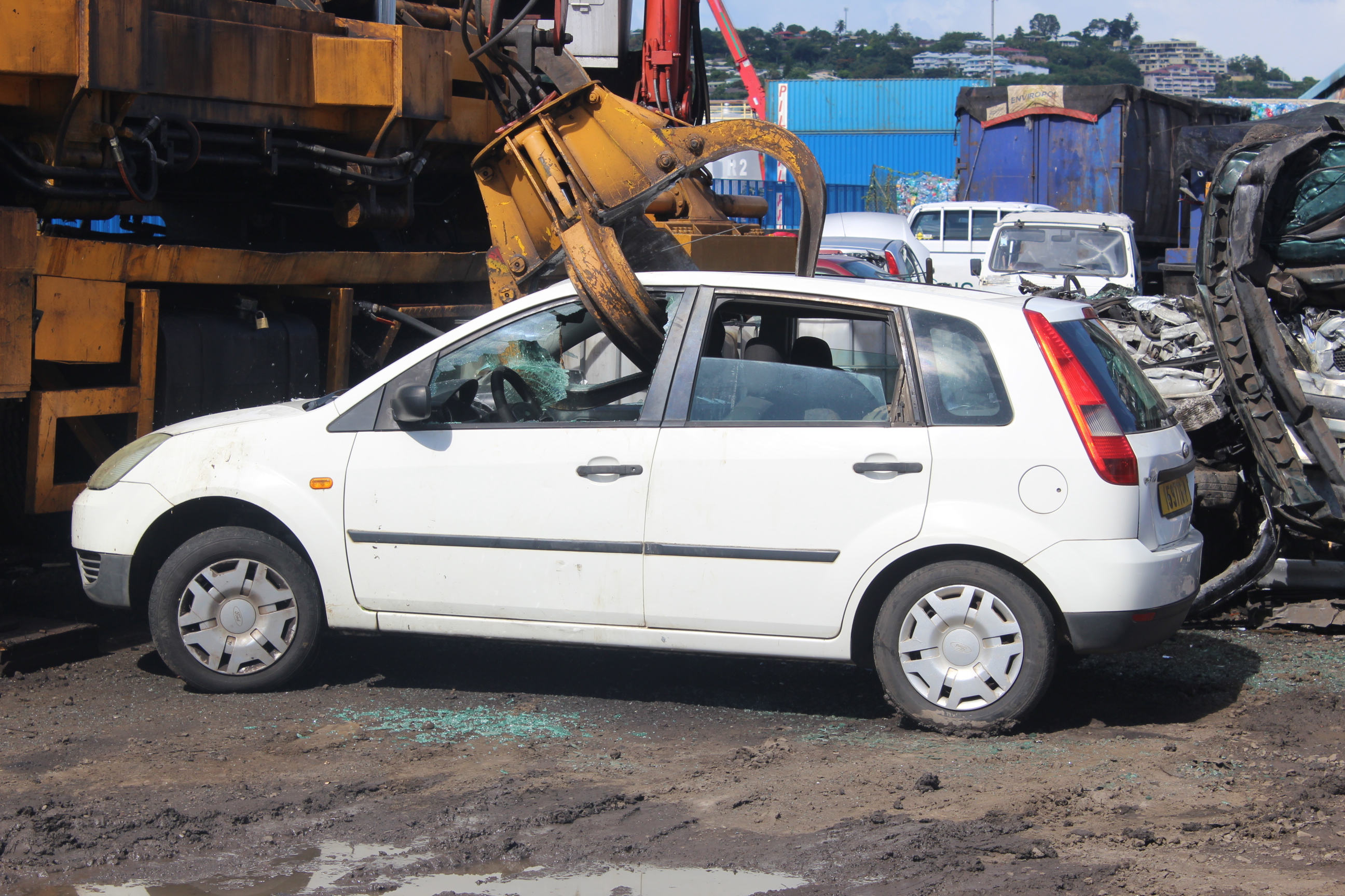 La Ford Fiesta encore entière…