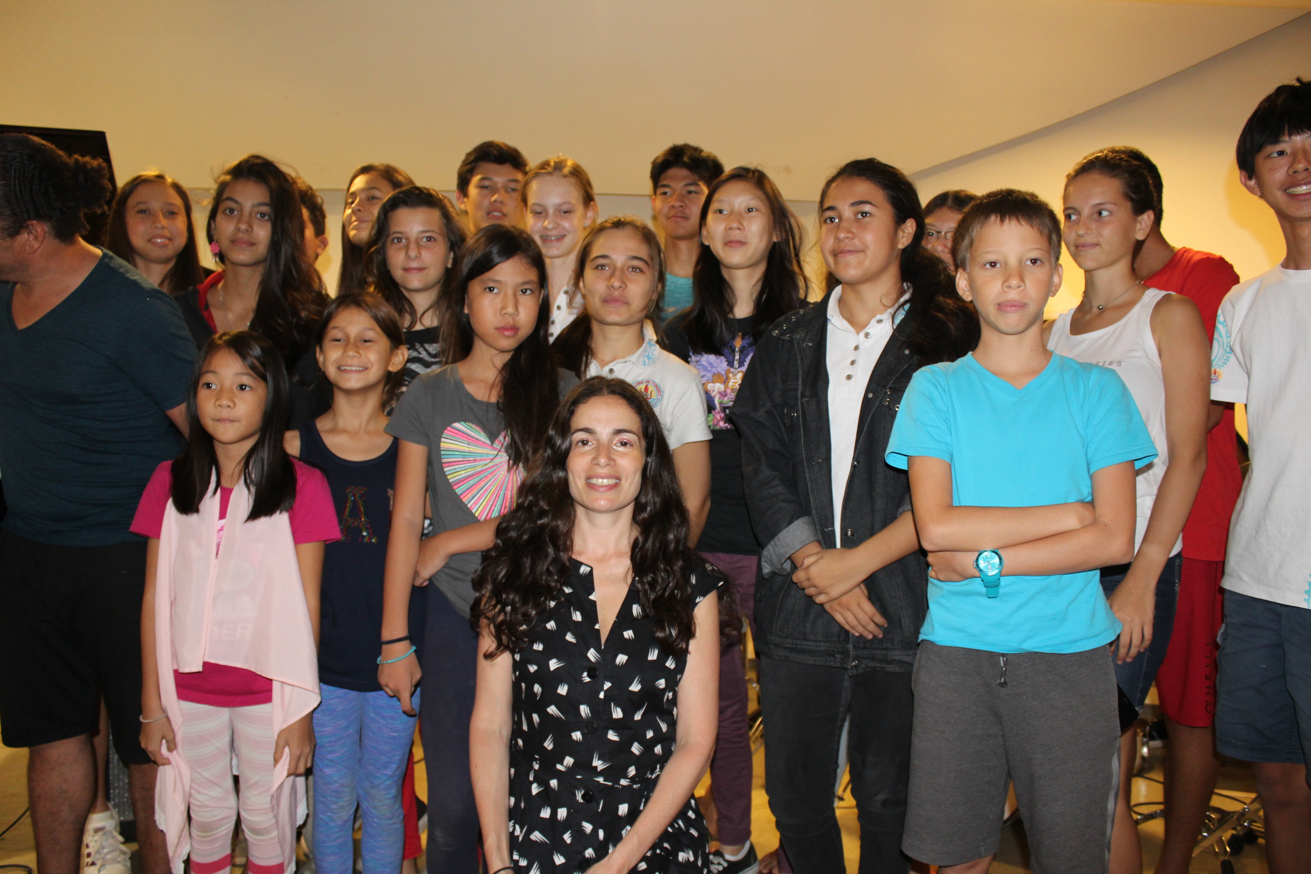 Yael Naim envoûte la masterclasse du Conservatoire