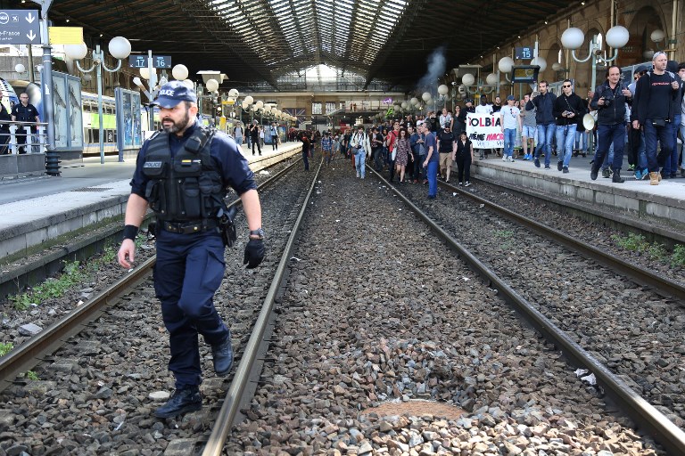 Grève: la SNCF prévoit 1 TGV sur 2 samedi et 1 Intercités sur 3
