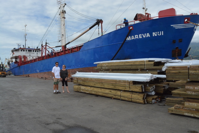 "Il faut passer par un fournisseur. Un particulier ne peut pas envoyer lui-même ses marchandises", assure Turia Richmond, fille d'un armateur.