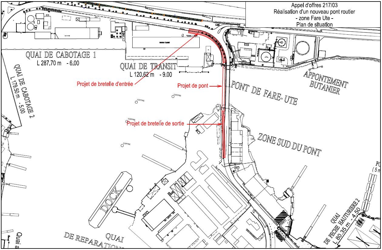 Cette nouvelle voie à usage des poids lourds est construite contre l'actuel pont de Motu Uta.