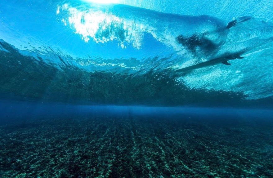 Les récifs permettent à nos vagues d'être aussi belles © Kirvan Baldassari