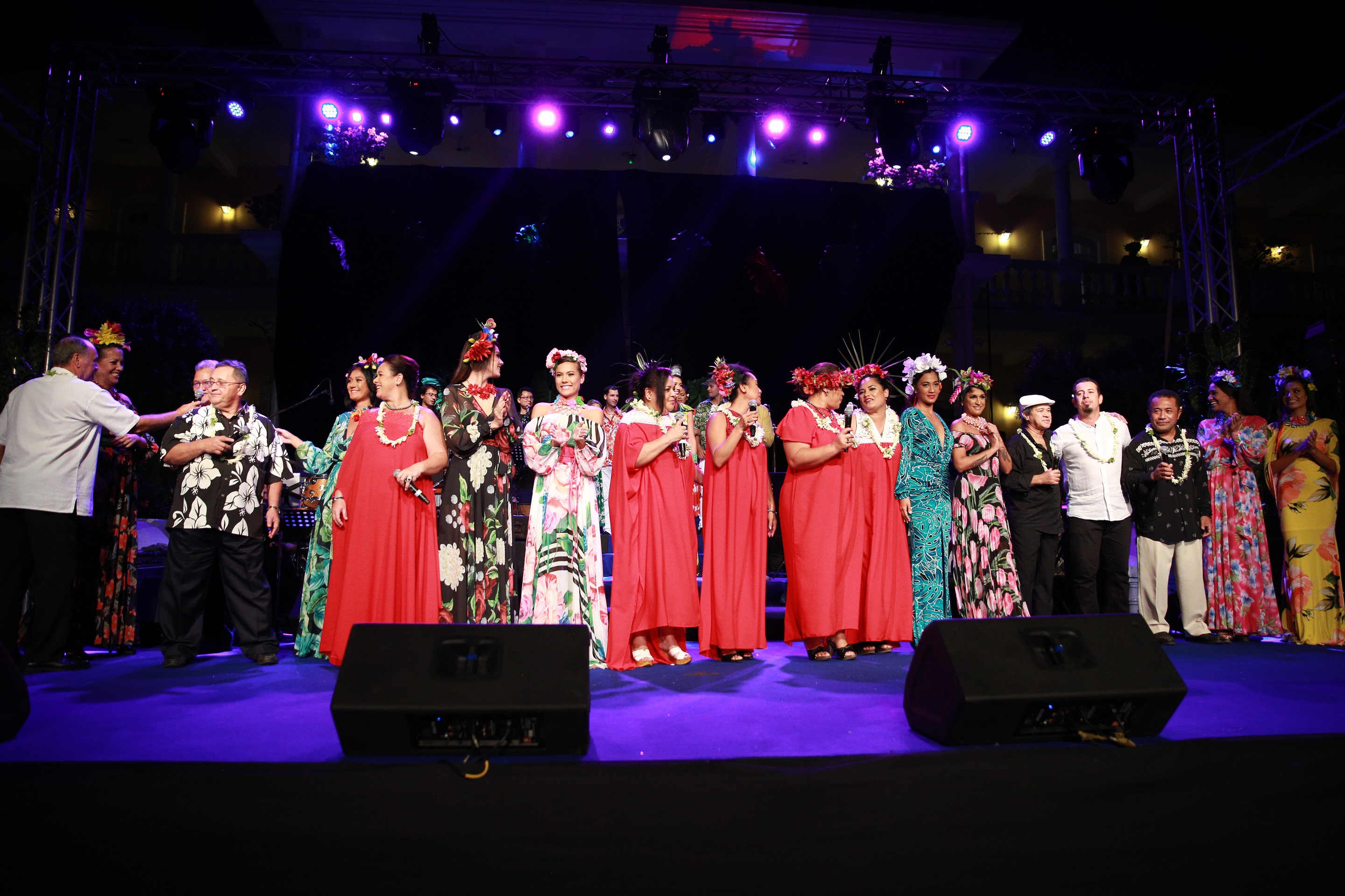 Revivez avec émotion le Tahiti d'autrefois le temps d'une soirée mémorable et festive le 14 juillet.