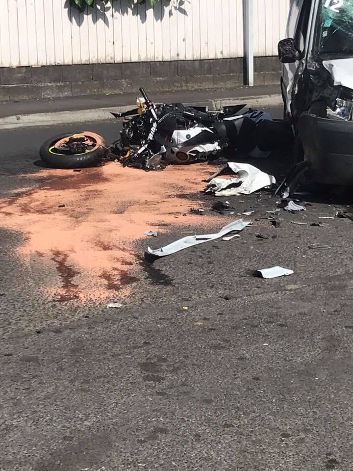 Multiples fractures pour le motard, lors d'un accident à Arue