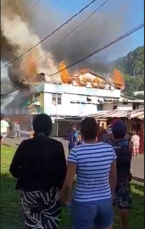 Un mort dans un incendie à Faa'a