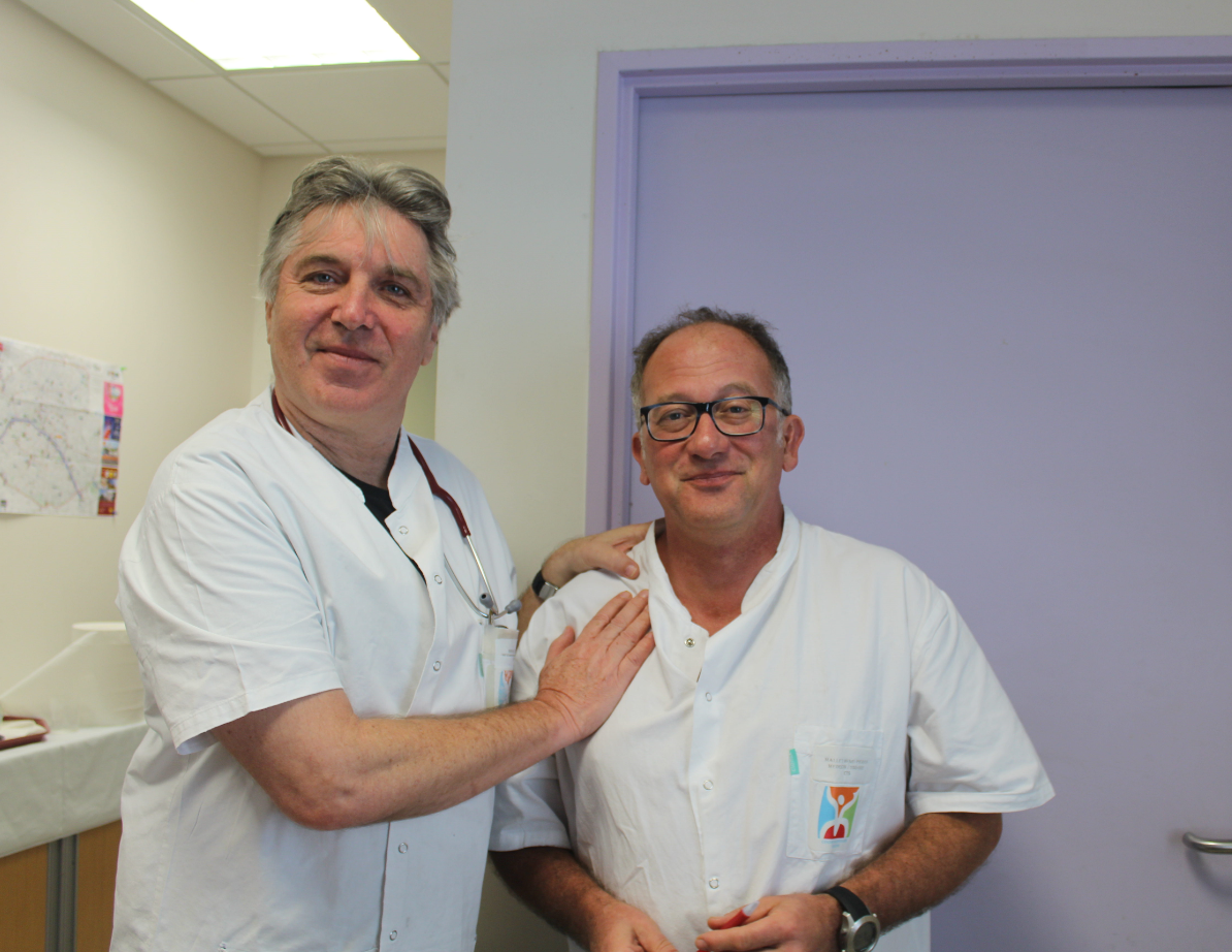 Les Drs Groult et Mallet du centre de transfusion sanguine.