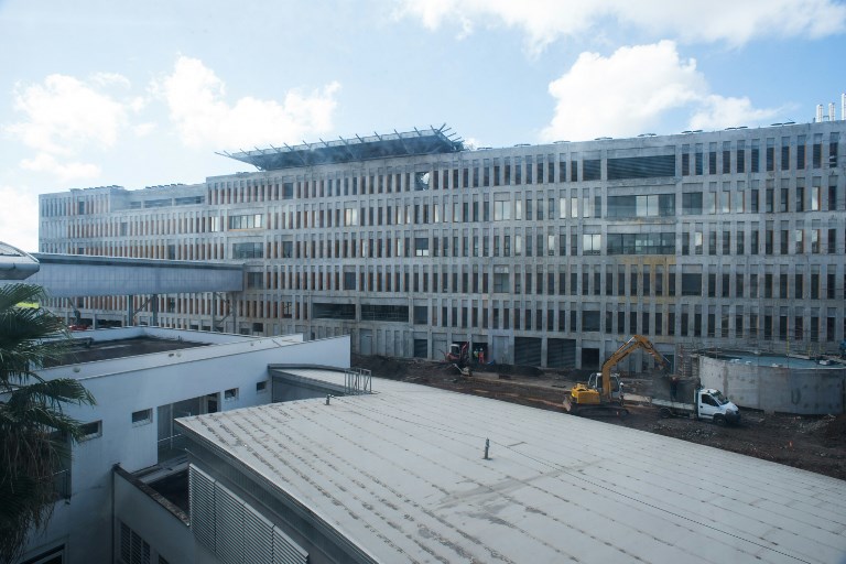 Plus d'un millier personnes défilent à Fort-de-France pour "sauver l'hôpital"