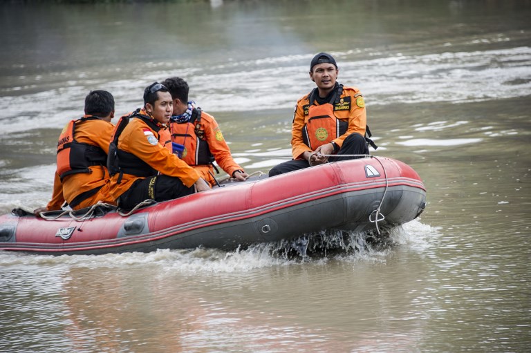 Indonésie: un navire chavire, un mort et des dizaines de disparus