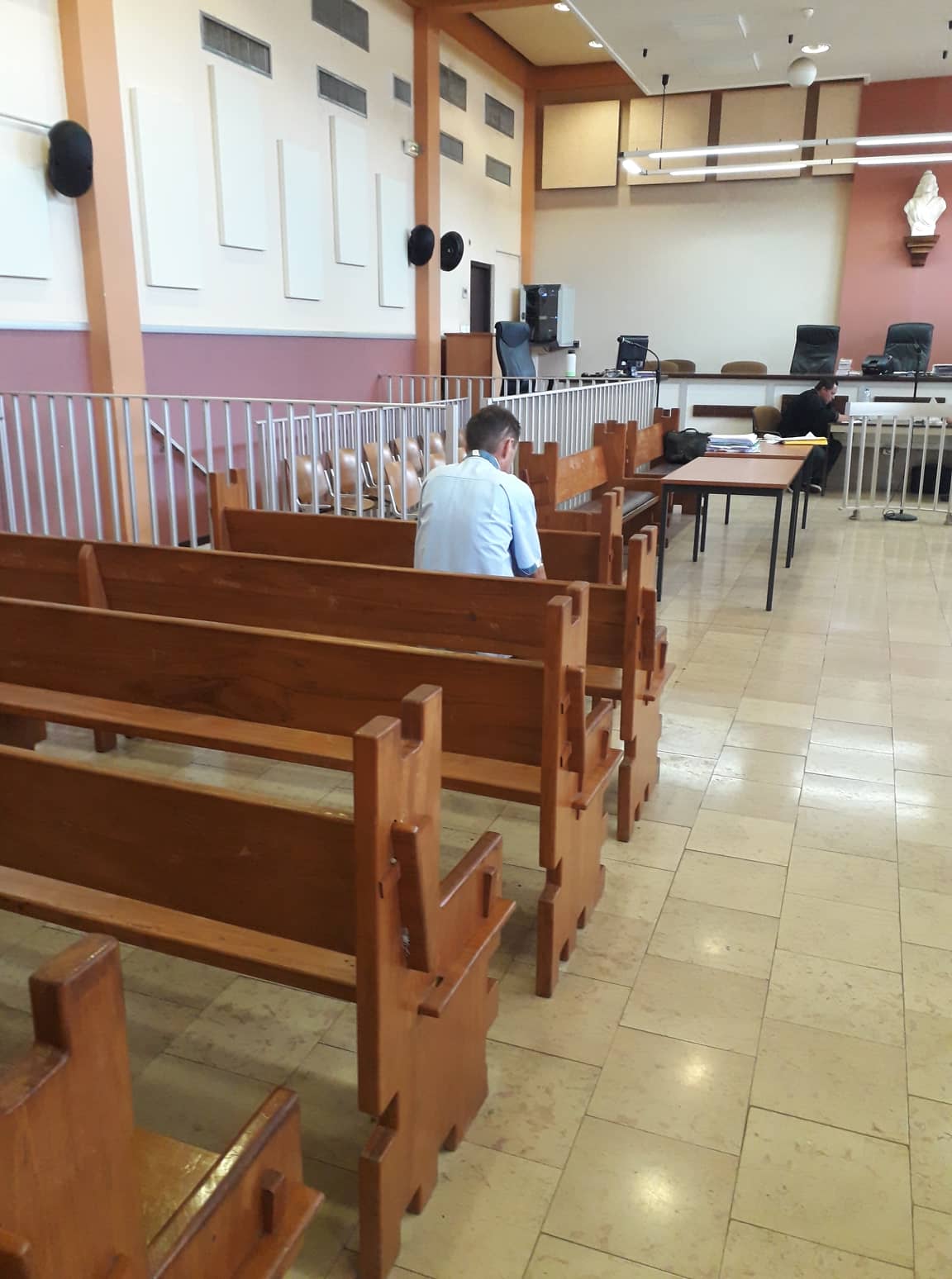 Condamné 23 ans après les faits pour une agression sexuelle commise sur son fils adoptif