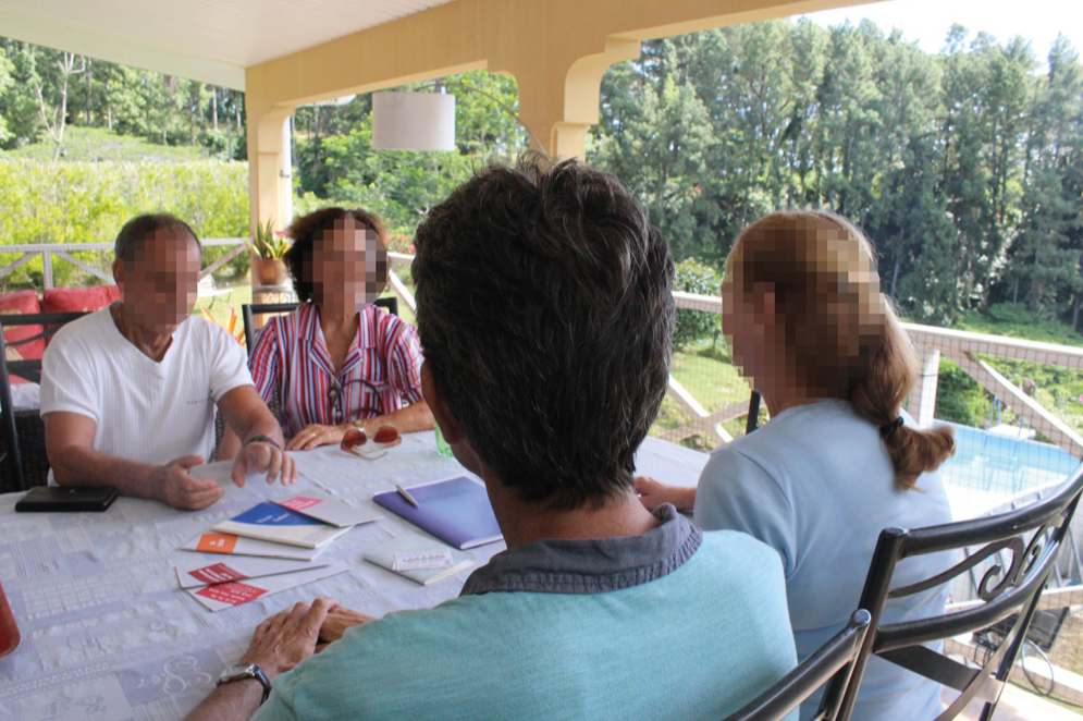 L'association des Alcooliques anonymes de Tahiti se réunit tous les mercredis à 18h30.