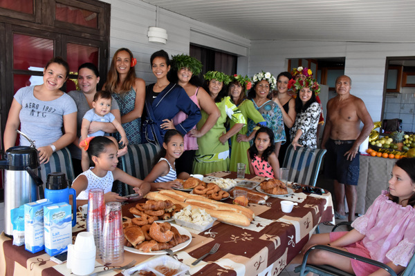 Le lendemain de son élection, la miss a retrouvé sa famille autour d'un petit déjeuner chez ses grands-parents
