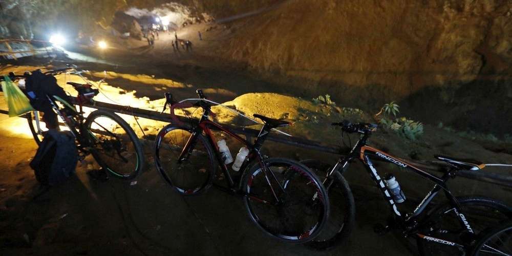 Thaïlande: toujours aucune nouvelle des 12 enfants piégés dans une grotte