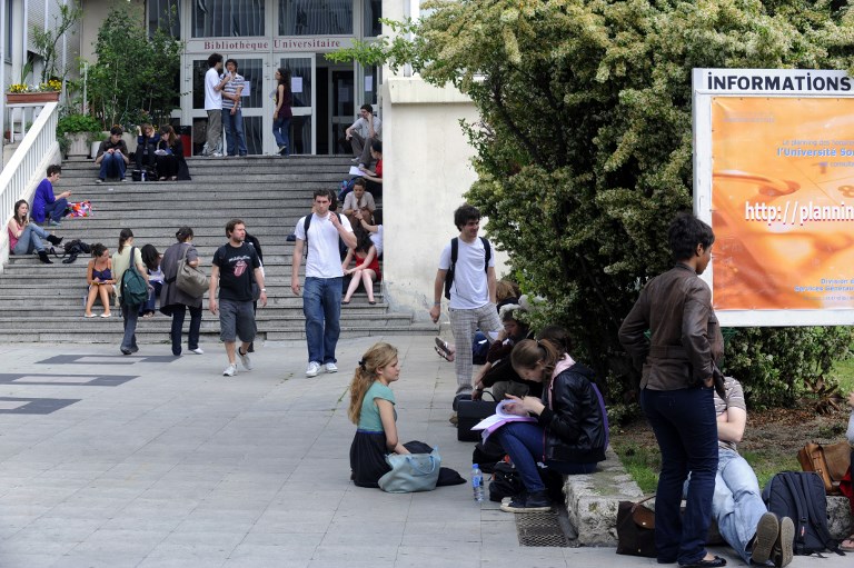 Les étudiants seront formés aux "premiers secours en santé mentale"