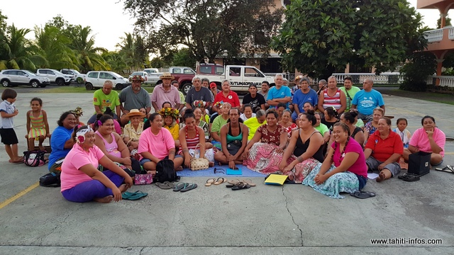 Tamarii Manotahi concourra dans la catégorie tārava raromata'i.