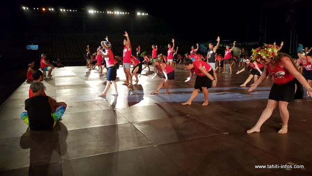 Cette nouvelle troupe basée à Moorea nous contera la légende de deux jumeaux aux yeux perçants.