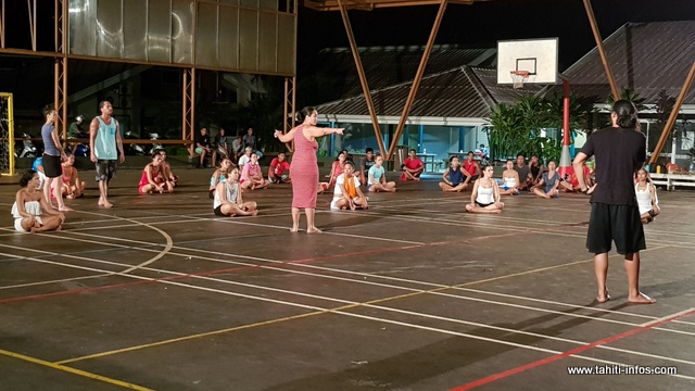 Pour cette légende, la troupe Hei Tahiti s'est inspirée des récits des anciens de Huahine.