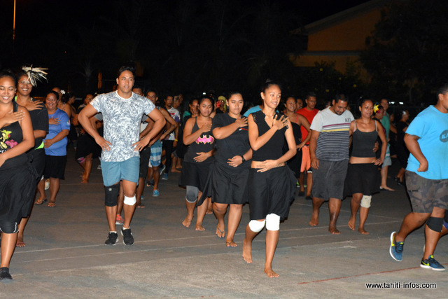 Trois grands tableaux, quatre costumes et un minimum de coupures pendant le spectacle : le challenge est de taille.