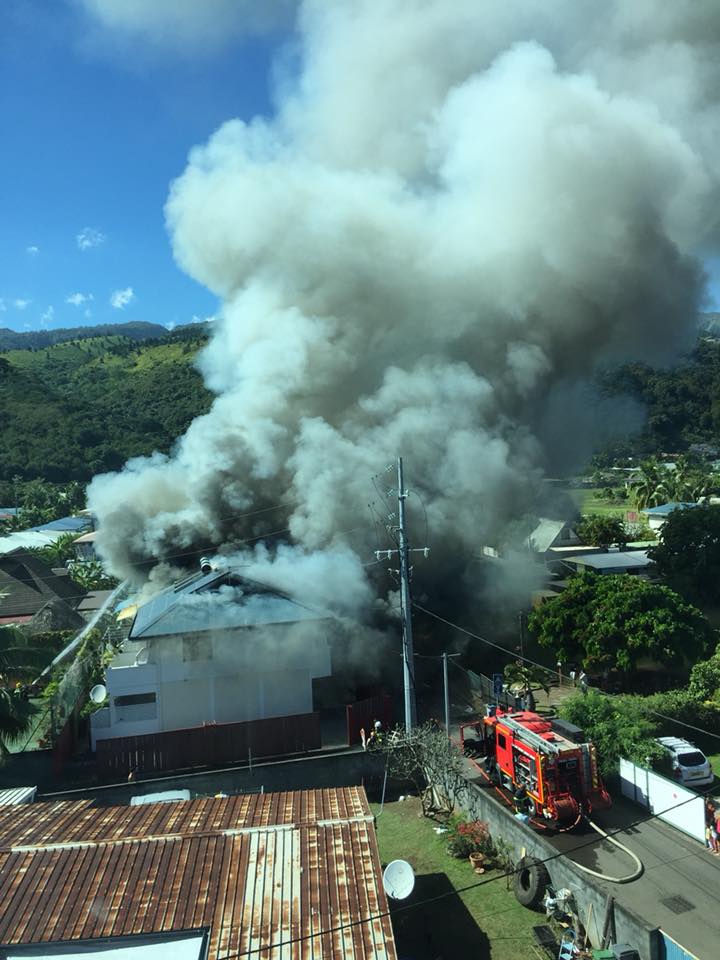 Quatre appartements brûlent lors d'un incendie à Punaauia