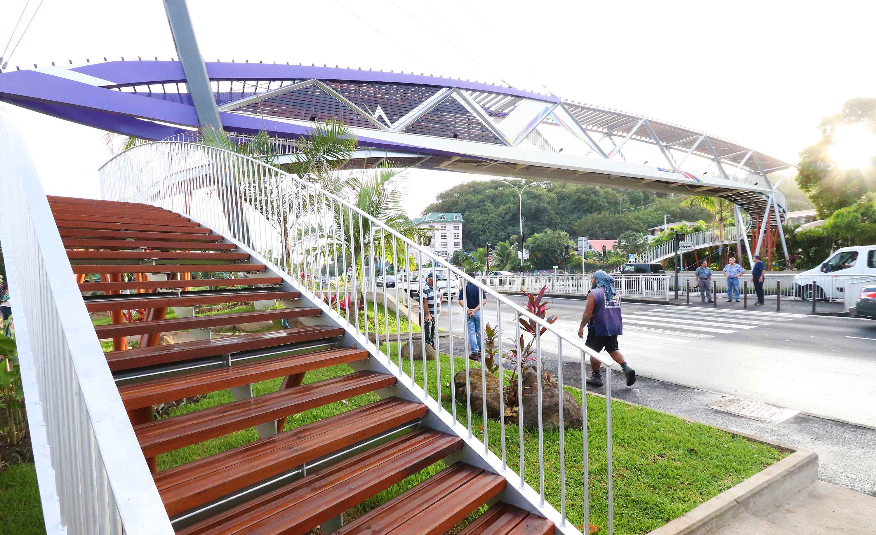 Punaauia : la passerelle de Taina inaugurée