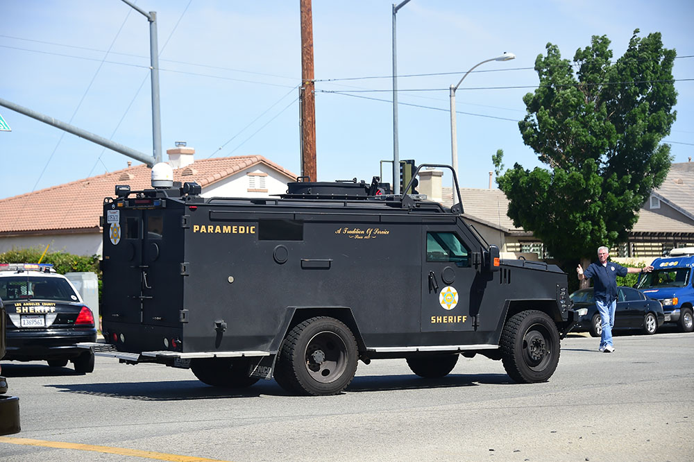 Prise d'otages dans un supermarché à Los Angeles: un mort