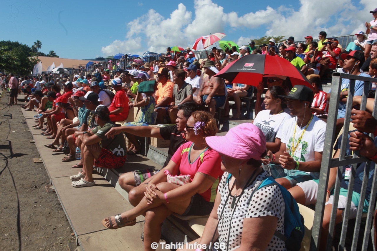Le public est venu nombreux pour encourager les rameurs et les rameuses