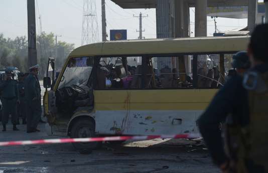 Afghanistan : un bus saute sur une mine, 11 morts, 31 blessés