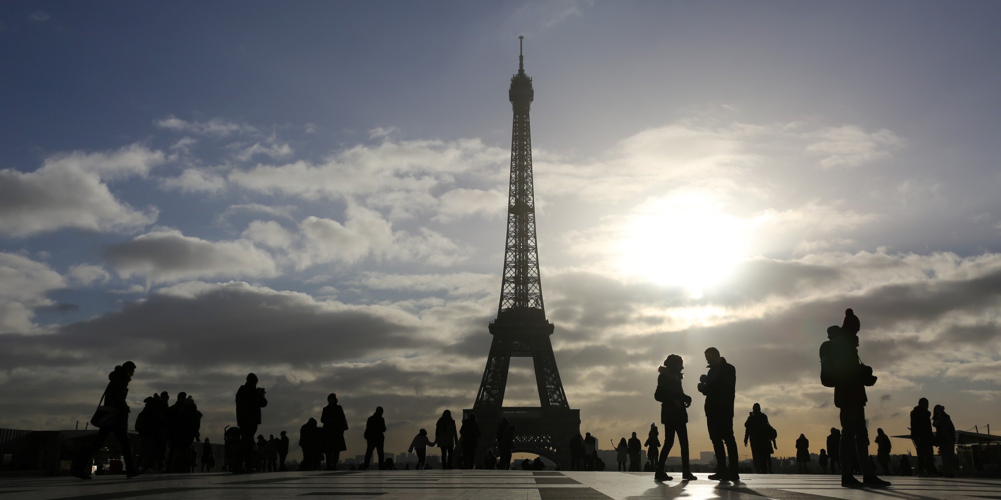 Tour Eiffel: des syndicats menacent d'une grève face à des difficultés d'accueil