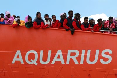 Après un mois d'escale, l'Aquarius repart en mer pour poursuivre le sauvetage de migrants