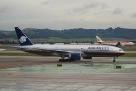 Mexique: une centaine de passagers survivent à un crash au décollage