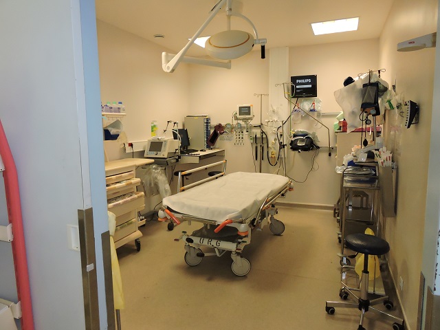 Une collision entre deux voitures à Paihoro 