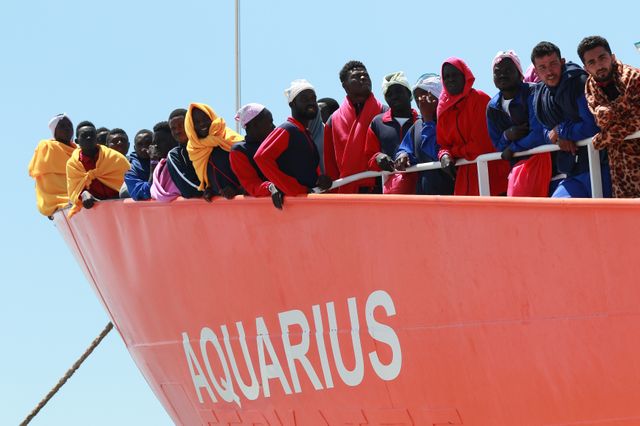 De retour au large de la Libye, l'Aquarius secourt 25 migrants