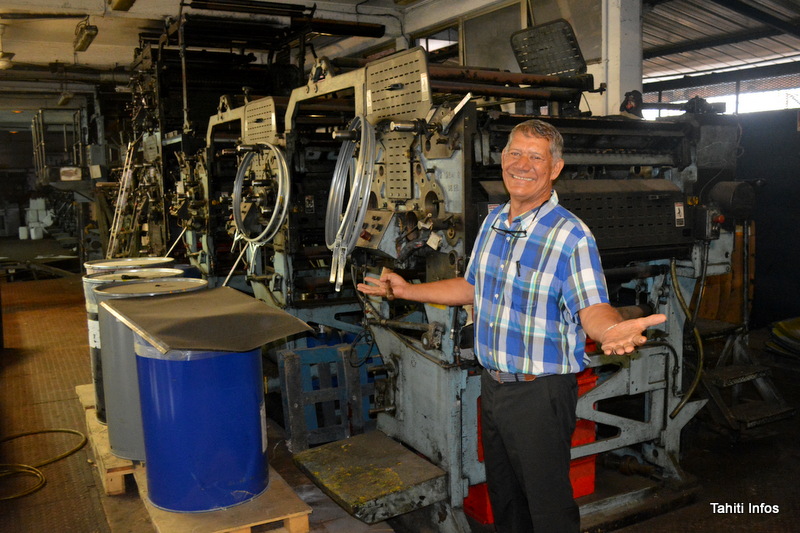 Le commissaire-priseur Serge Léontieff n'a pas trouvé preneur pour cette rotative, qui remplit tout un hangar.