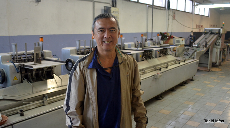 Christian a trouvé un lot de 10 chaises pour 1000 francs.