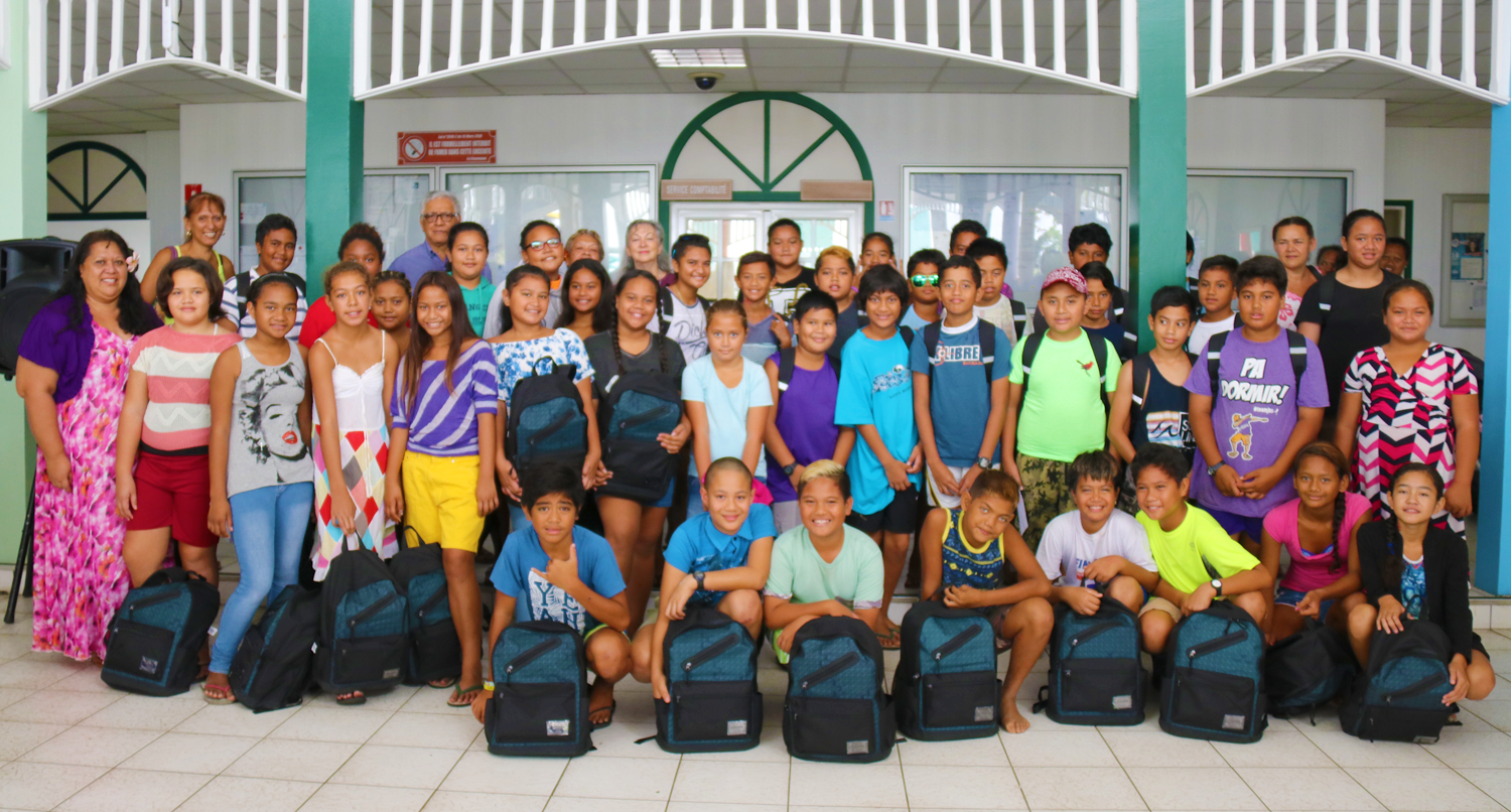 Cette année, le service social de la commune de Paea a choisi 50 enfants pour l'opération cartable. Crédit photo : commune de Paea.