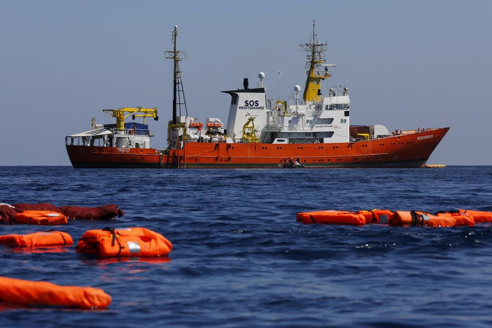 Migrants: nouvelle errance pour l'Aquarius en Méditerranée