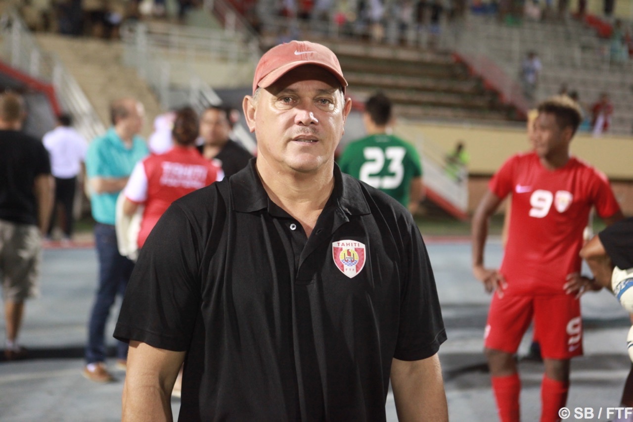 Le coach Bruno Tehaamoana a félicité ses joueurs