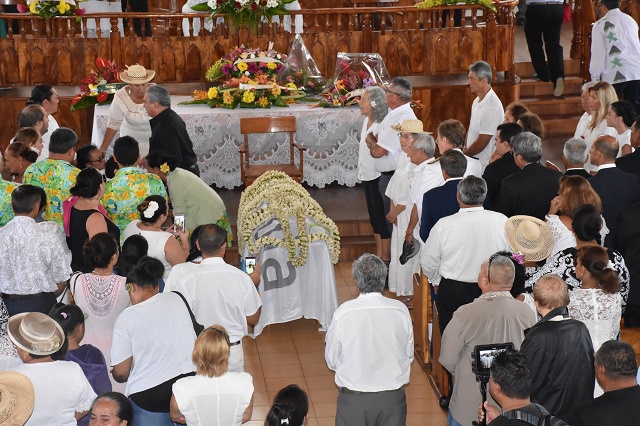 L'adieu au tavana Rony Tumahai