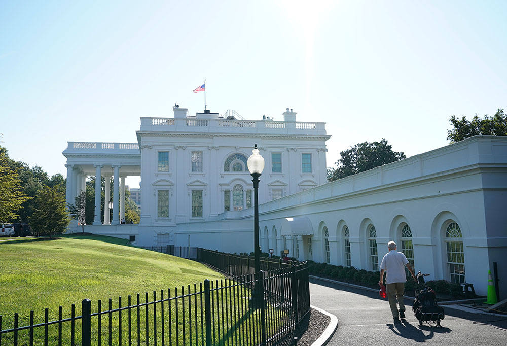 Crise à la Maison Blanche, Washington en ébullition