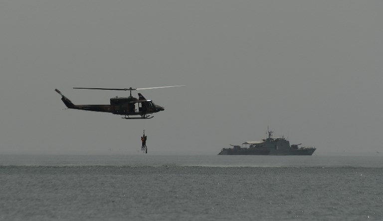 La Royal Navy en mer de Chine: Pékin furieux