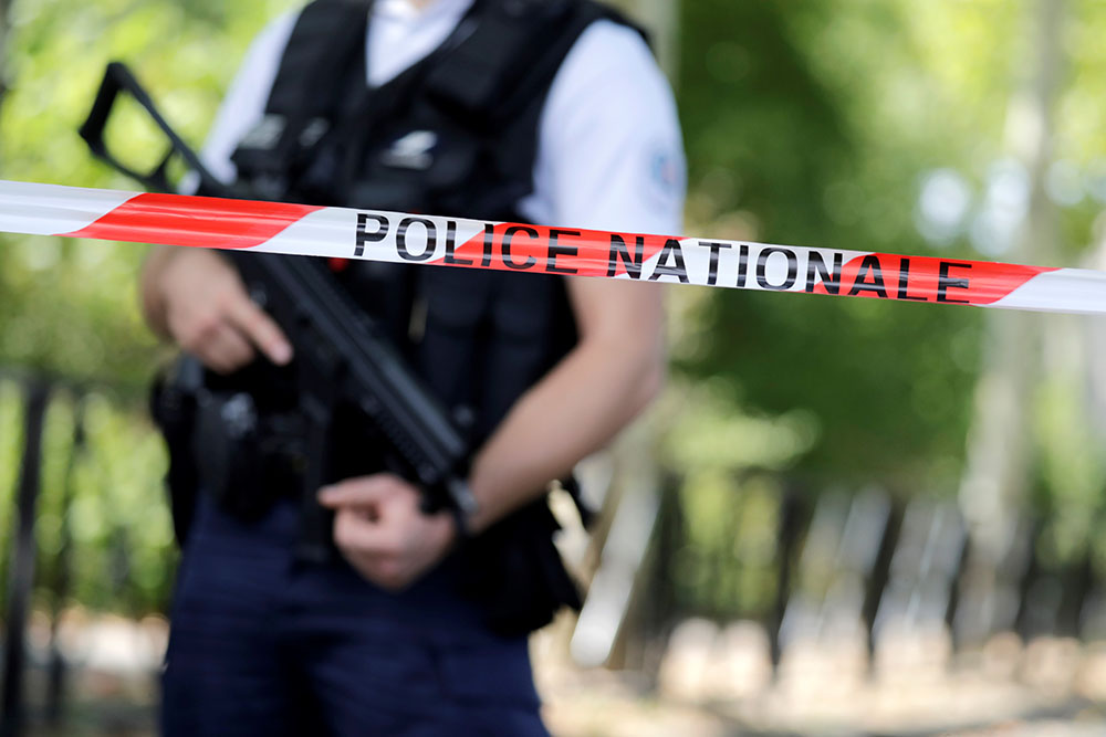 Agressions au couteau à Paris: 4 blessés graves, l'auteur en garde à vue