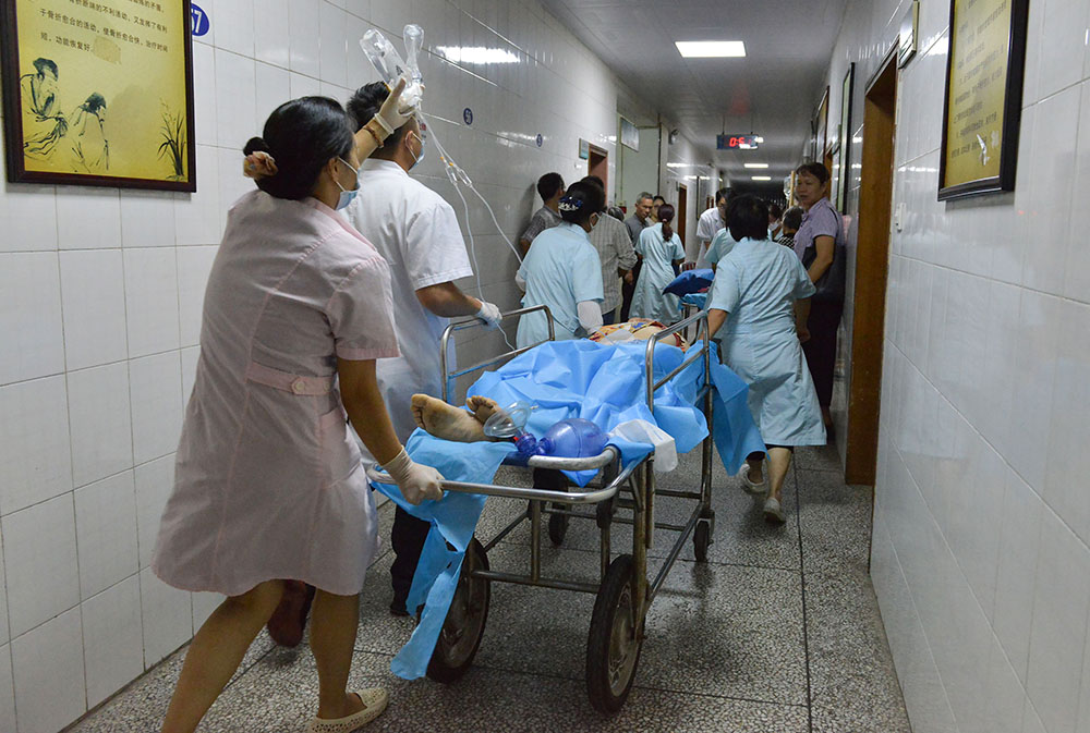 Une voiture fonce dans la foule en Chine: 11 morts, 44 blessés