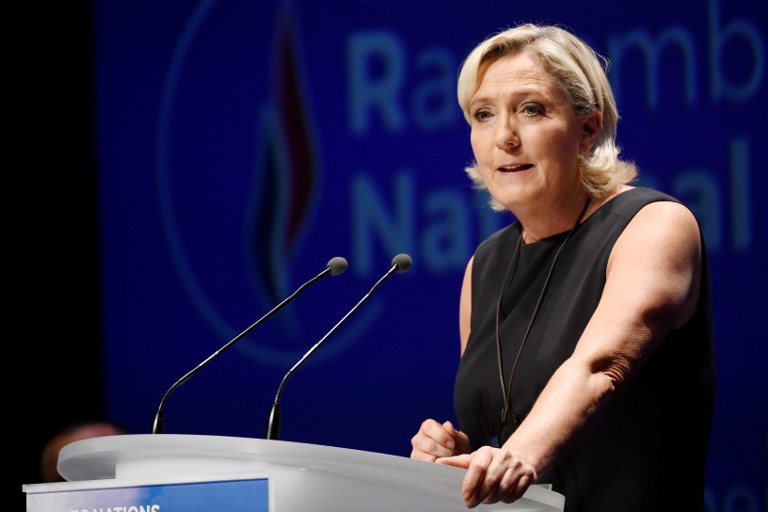 Marine Le Pen s'indigne d'un examen psychiatrique la visant