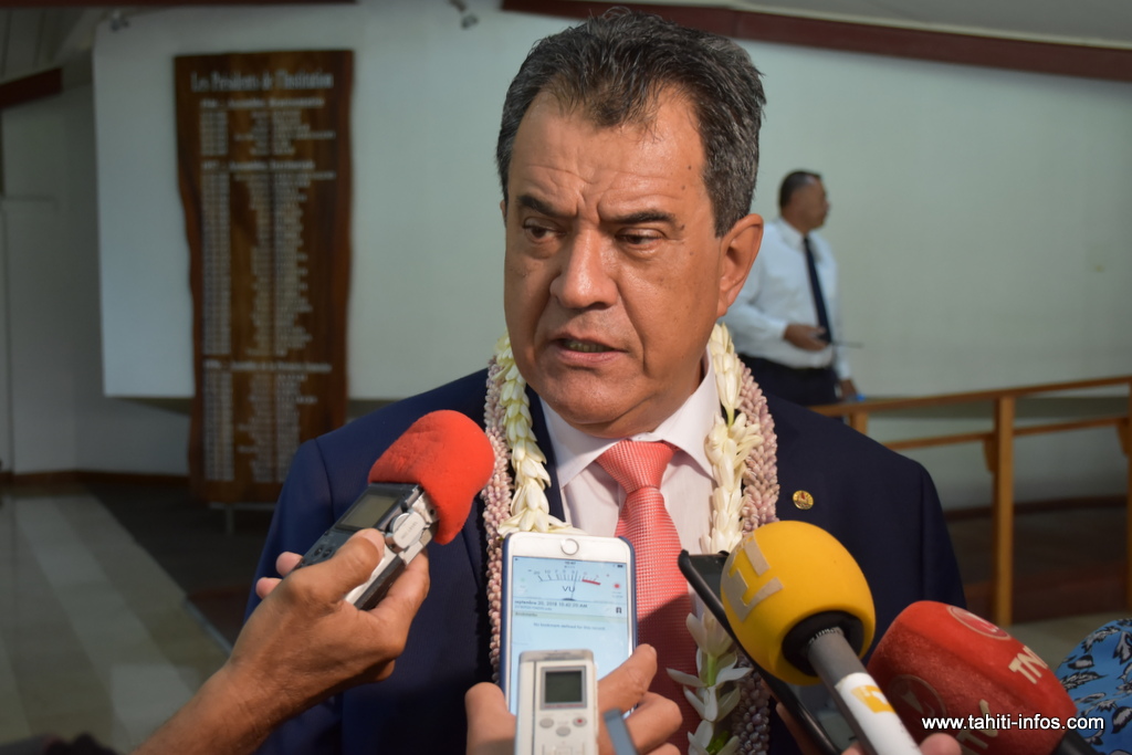 Edouard Fritch, interrogé jeudi matin à Tarahoi à l'issue de la séance solennelle d’ouverture de la session budgétaire 2018.