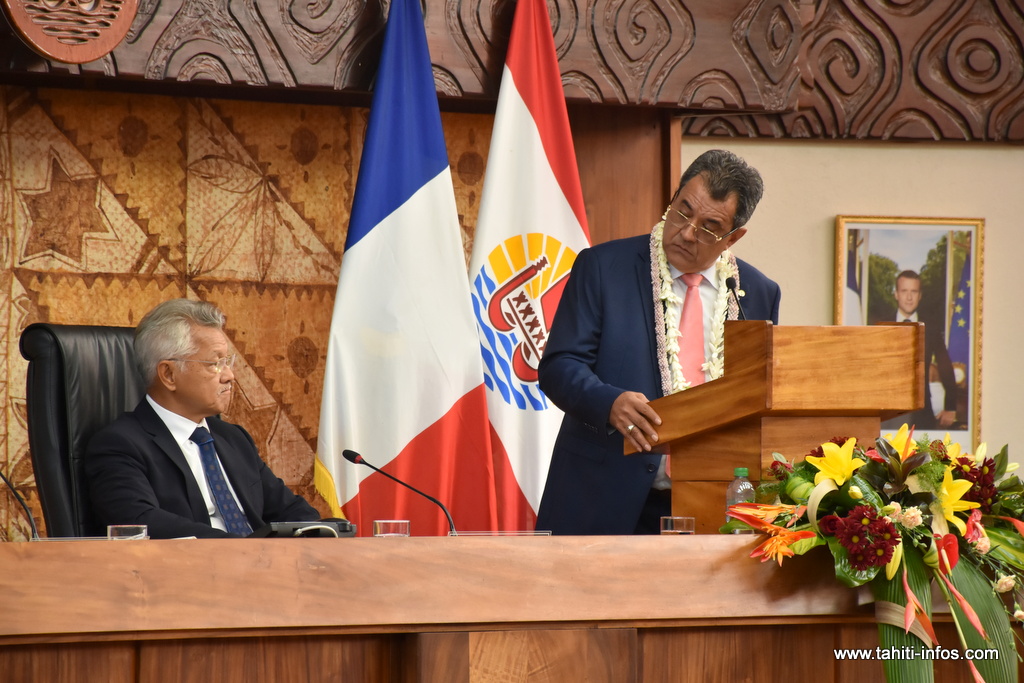Edouard Fritch et Gaston Tong Sang, le président de l'assemblée, jeudi matin lors de la séance solennelle d'ouverture de la session budgétaire 2018.