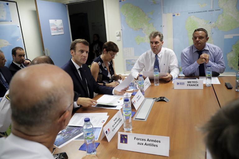 Après le chlordécone en Martinique, Macron attendu sur les sargasses en Guadeloupe