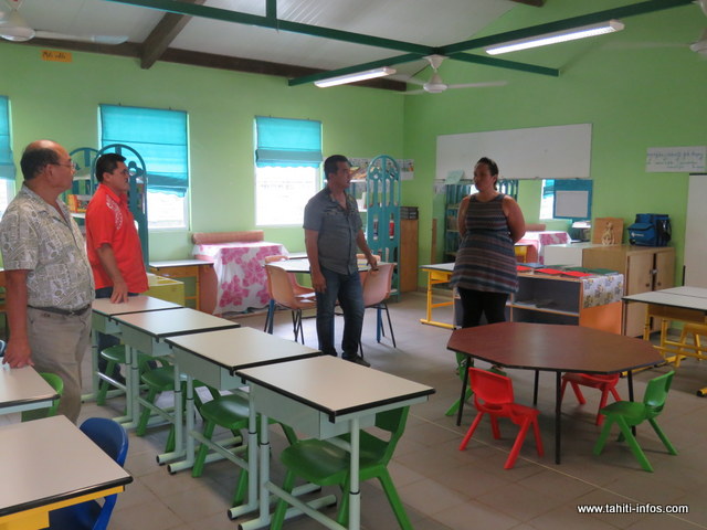 Des nouvelles chaises, tables, meubles et accessoires remplacent ainsi le vieux matériel de l’établissement scolaire.